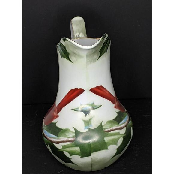 Hautman Brothers CARDINAL IN HOLLY Pitcher 10.5” 72 oz. Never Used - Picture 4 of 7